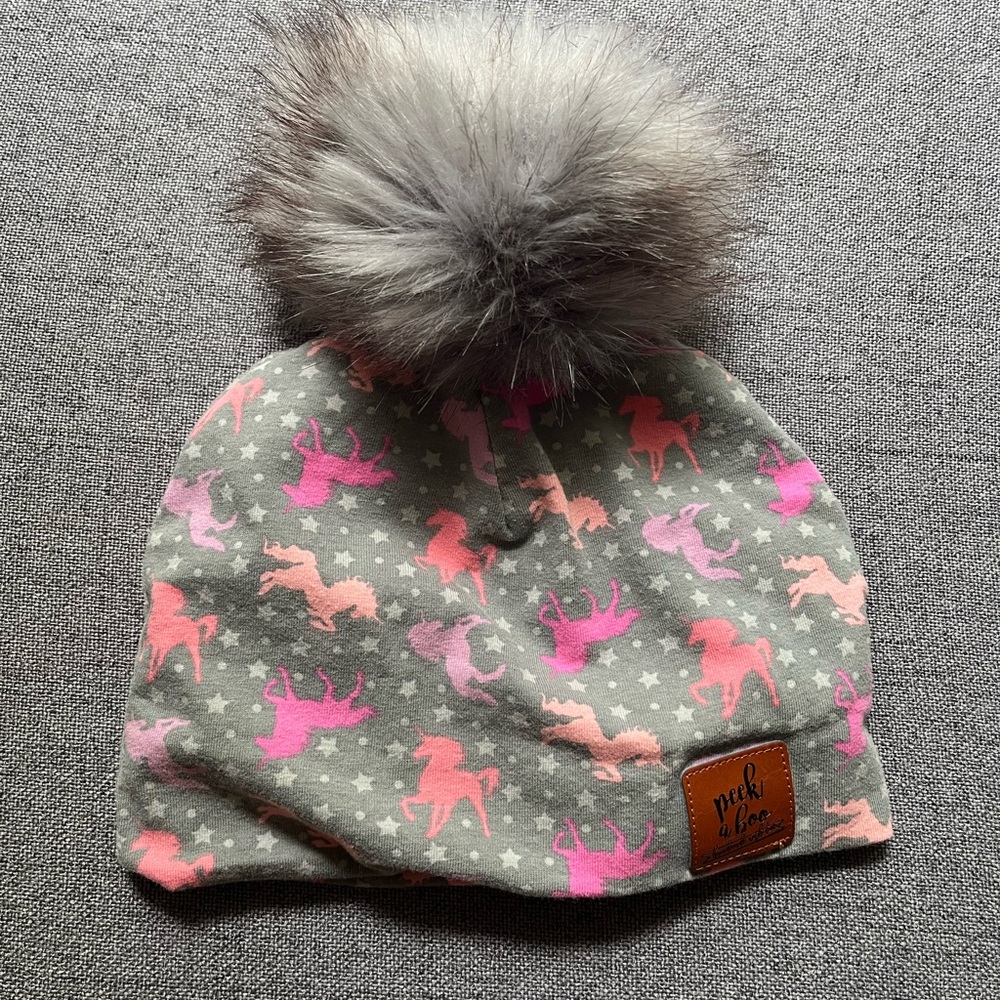 Peek a boo hat